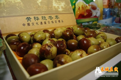 我省名優(yōu)農(nóng)產(chǎn)品亮相農(nóng)交會(huì)(組圖)-雪花梨|鴨梨|黃冠梨|趙州雪花梨|水晶梨|果品網(wǎng)|水果網(wǎng)-中華梨網(wǎng)打造國(guó)內(nèi)最大的梨果網(wǎng)站